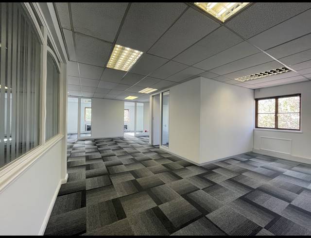 189M² OFFICE TO LET IN SANDTON CENTRAL
